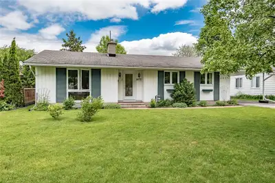 The master bedroom in a single house (air conditioned) located on a quiet street available at Mooney...