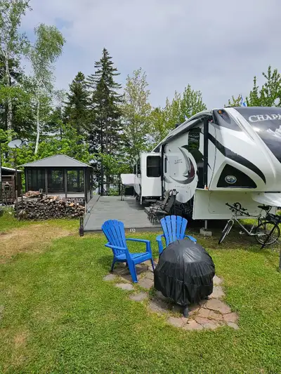À qui là chance ,camping le relais lac aux sables, magnifique site saisonnier situé à seulement 1 he...