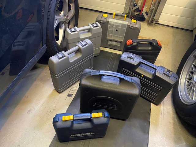 Tool boxes, carrying bags and holding cases for drills in Tool Storage & Benches in Markham / York Region - Image 4