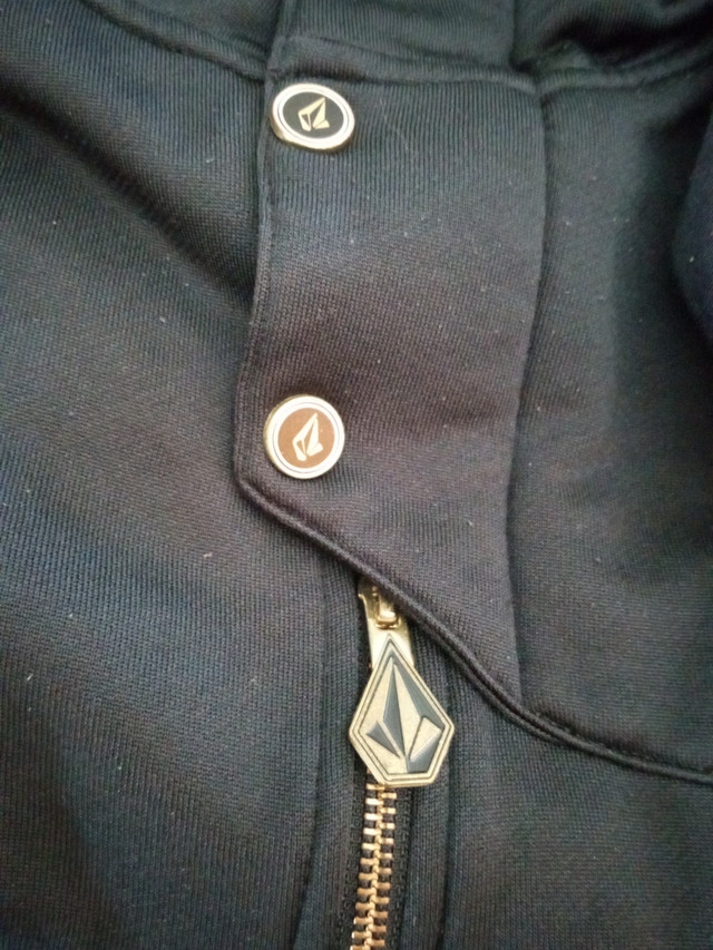 Hoodie VOLCOM noir large dans Hommes  à Longueuil/Rive Sud - Image 2