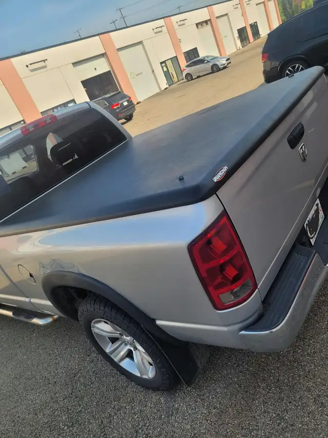 2005 Dodge Ram 1500 SLT552944993043763203