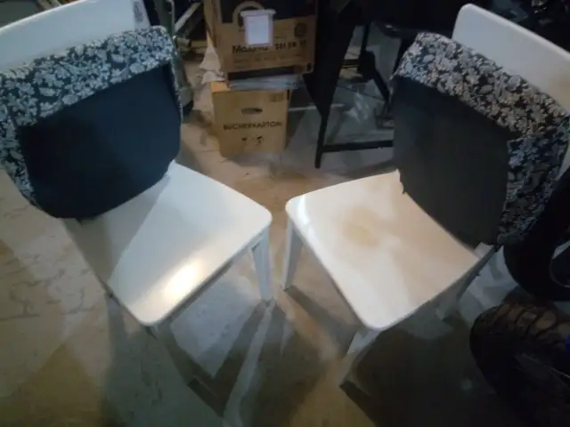 2 Ikea "Ingolf" chairs, solid wood, like new. Includes cushions. in Dining Tables & Sets in Cape Breton - Image 3