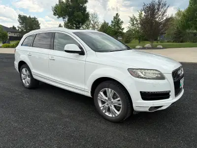 Audi Q7 TDI Great vehicle runs good, has almost new all season tires on. Will need a new windshield...