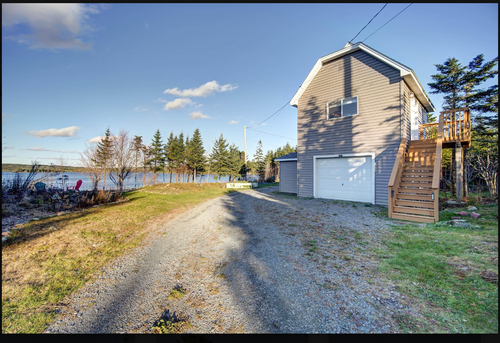 Bright, private waterfront loft suite in Musquodoboit Harbour — fully furnished and completely move-...