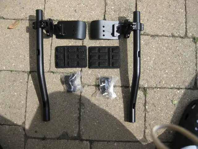 Road Bike Aerobars in Frames & Parts in Mississauga / Peel Region - Image 2