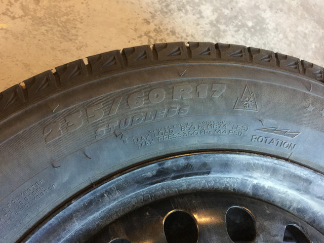 235 60R/17 Michelin winter tires with rims in Tires & Rims in Calgary - Image 4