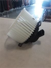 A/C Heater Blower Motor with Fan Cage for 2010-2013 Mazda 3