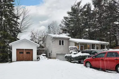 Nécessitera travaux de finition mais la charpente elle a été corriger à l'achat. Changement de vie e...