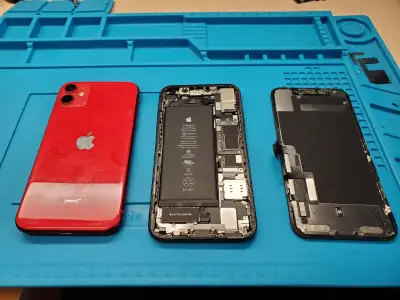 Réparation de téléphones portables et de tablettes iPad avec garantie, batterie , port de charge Ipa...