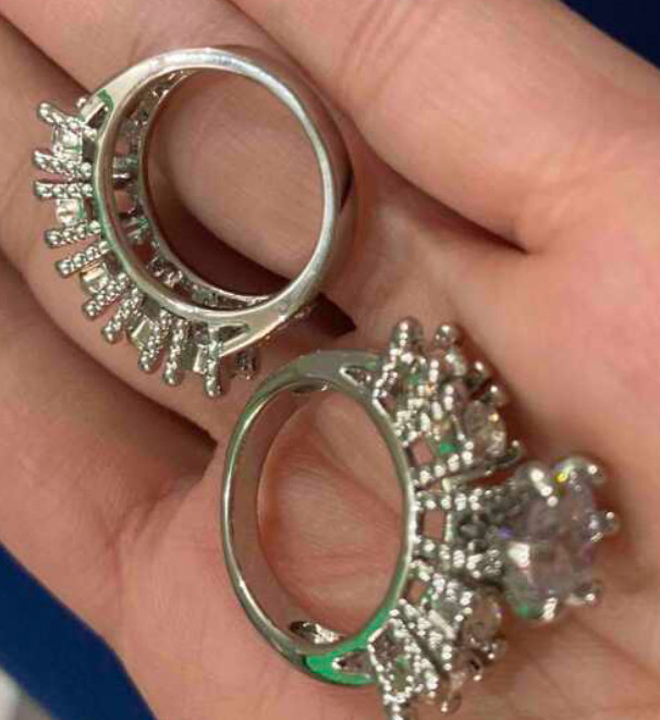 Fashion jewellery formal rings in Jewellery & Watches in Windsor Region - Image 3