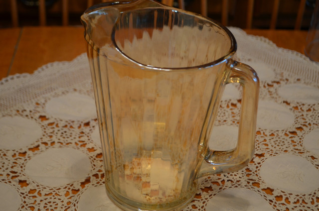 Vintage Amber glass 1940's water jug in Other in Renfrew - Image 2