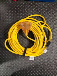 50ft 12 gauge  3 outlet extension cord