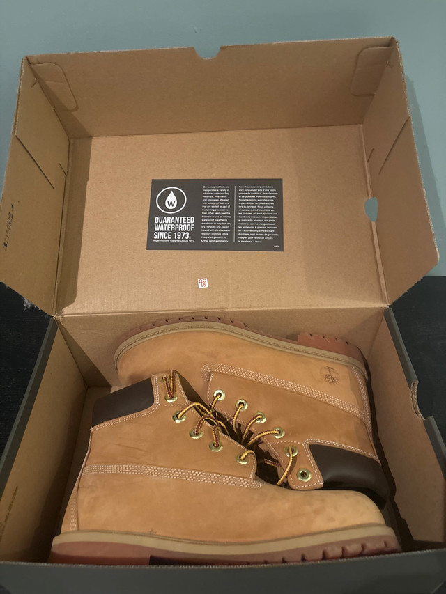 Boys Size 7 Timberland Premium 6 INCH waterproof boot  in Other in Oakville / Halton Region - Image 3