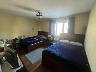 8 et demi à louer