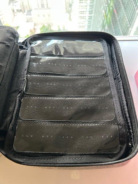 PACMAXI Pin Display Pages Pin Carrying Case. 9 pins included. in Arts & Collectibles in City of Toronto - Image 4