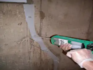 FRIENDLY HANDYMAN - HOME RENOS- DRYWALL / TILES / DECKS62864358371586124
