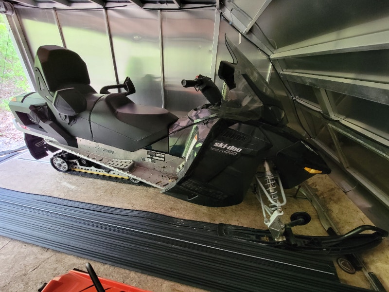 Snowmobile with trailer Snowmobiles Barrie Kijiji