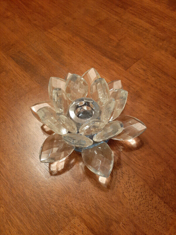Crystal Lotus Candlestick Holder in Home Décor & Accents in Moncton