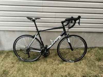 Giant Contend 3 road bike. Like new. Very well looked after. Tuned regularly. Rides really well. Ver...