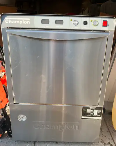 Champion UH200B High Temperature Dishwasher– your ultimate solution for spotless glasses in no time....