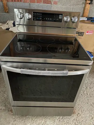 LG SS electric stove/oven, View more