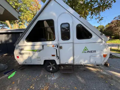 **** IF THIS AD IS UP, IT'S STILL AVAILALBE **** 2013 A-Liner Classic - Second Owner New upholstery...