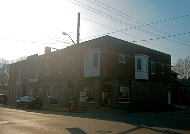 300-1500 Sq Ft Retail/Office Space Available in Commercial & Office Space for Rent in Sarnia