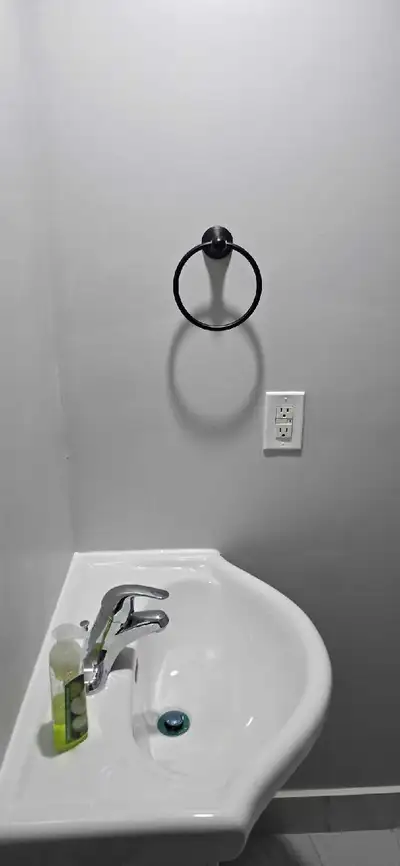 Renovated 1 bedroom apartment