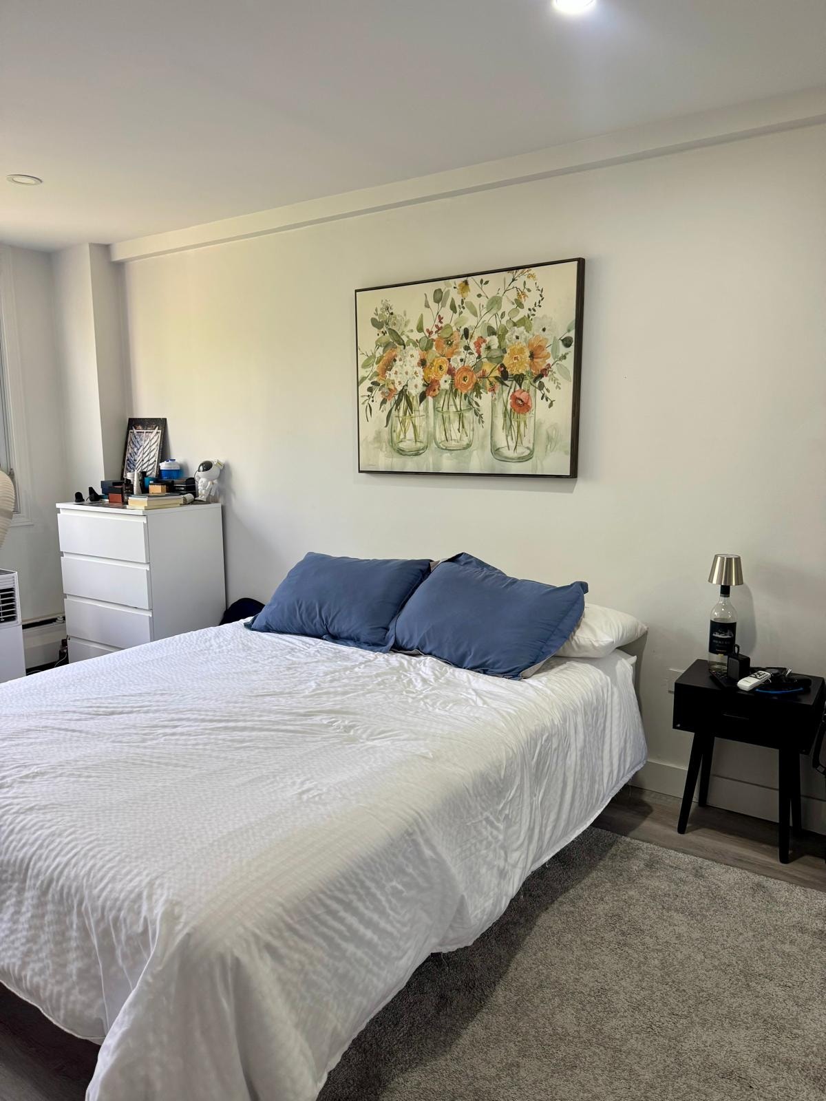Spacious Private Bedroom Lease Transfer in Downtown Location! — photo 1