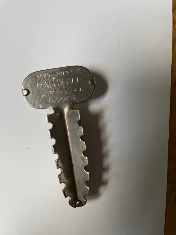 Smoking pipe reamer Vintage “Bobbie” pipe reamer D.M.J Wall NY in Arts & Collectibles in Markham / York Region - Image 2