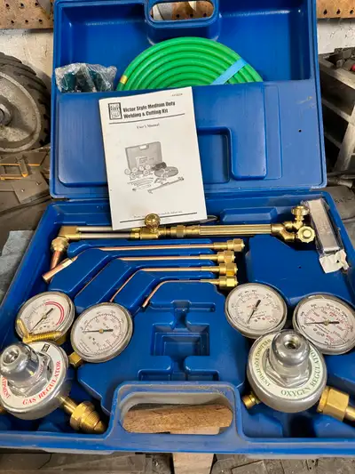 New never used Oxy-Acetylene torch kit.