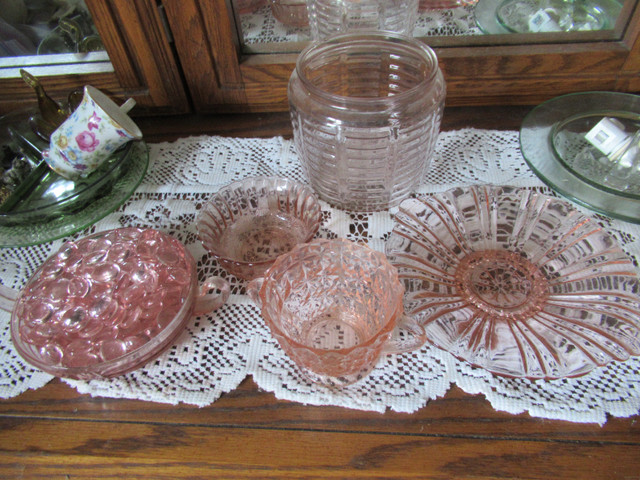 antique pink glass candy dishes in Arts & Collectibles in Trenton - Image 3