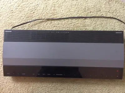 Ensemble Bang Olufsen : amplificateur-récepteur Beomaster 3500, table tournante Beosystem 3500 et le...