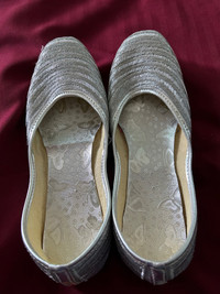 Panjabi juti ( fancy dress footwear)size 7 snd size 8