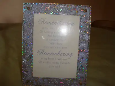 MUSICAL PLAQUE PLAYS YESTERDAY ONCE MORE BY THE CARPENTERS, View more