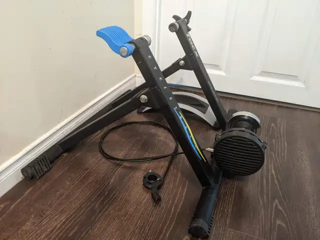 Tacx Cycle Trainer in Other in Ottawa - Image 5