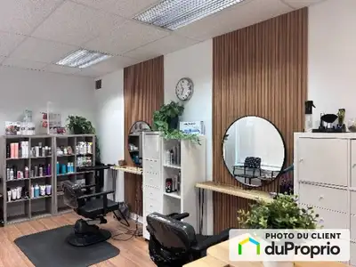 https://duproprio.com/fr/estrie/farnham/commerce-a-vendre/hab-237-239-241-245-rue-principale-1137368...