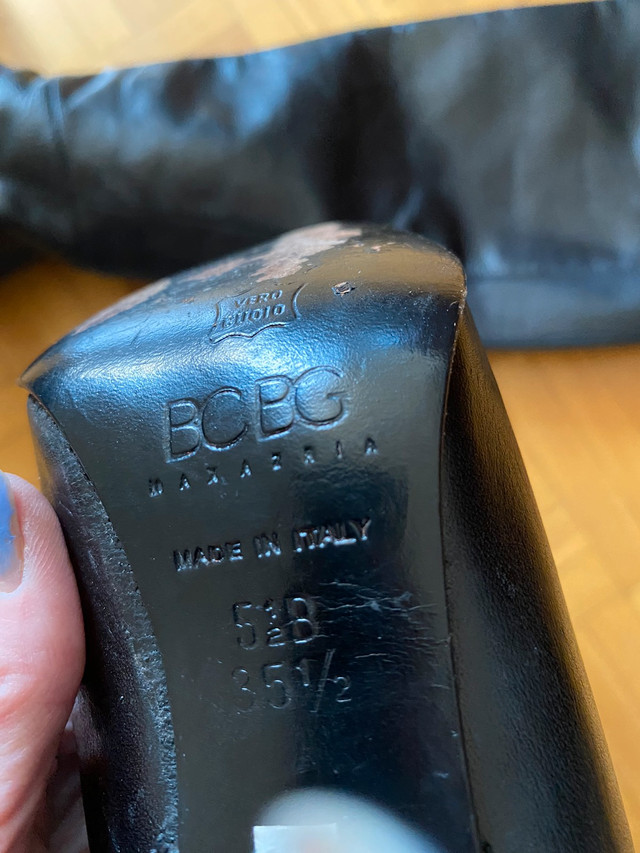 BCBG Genuine Leather Boots  in Women's - Shoes in Mississauga / Peel Region - Image 4