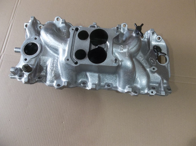 Big block Chev 396 intake manifold ...... a beauty in Engine & Engine Parts in London - Image 3