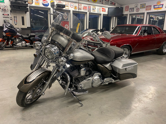 2009 Harley Davidson Road Glide Custom CVO in Touring in Lethbridge - Image 4