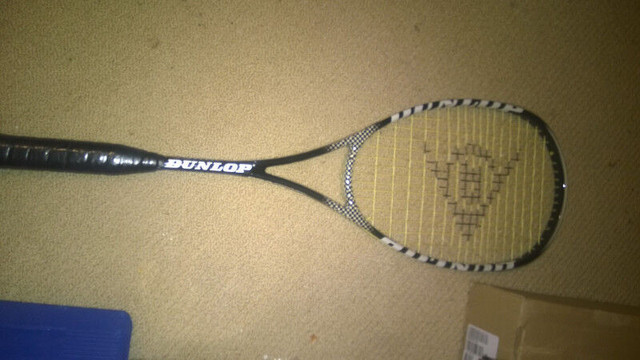 Dunlop Pro Lite and Pro Tour Squash Racquets in Tennis & Racquet in Mississauga / Peel Region - Image 2