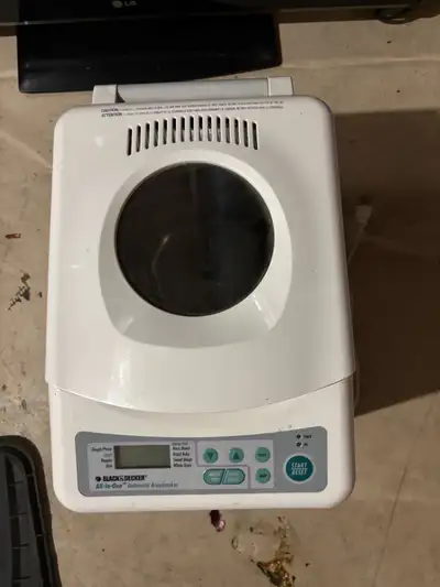 Black and Decker Breadmaker, View more