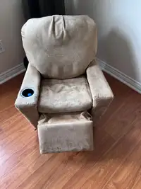lazy boy reclining chair for child 