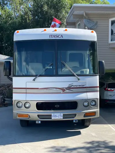 I'm selling a well-maintained 2001 Itasca Winnebago Suncruiser, a 32-foot Class A motorhome that's r...