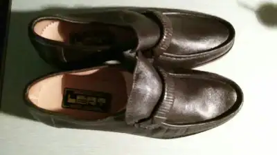 Lert men's leather loafers -NEW -sz. 40=7, View more