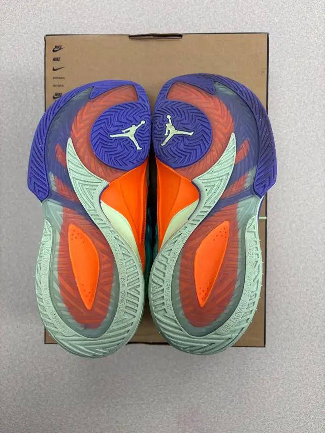 Nike Air Jordan Luka 3 Blurred Vision Vapor Green/ Basketball Sh in Men's Shoes in Lethbridge - Image 7