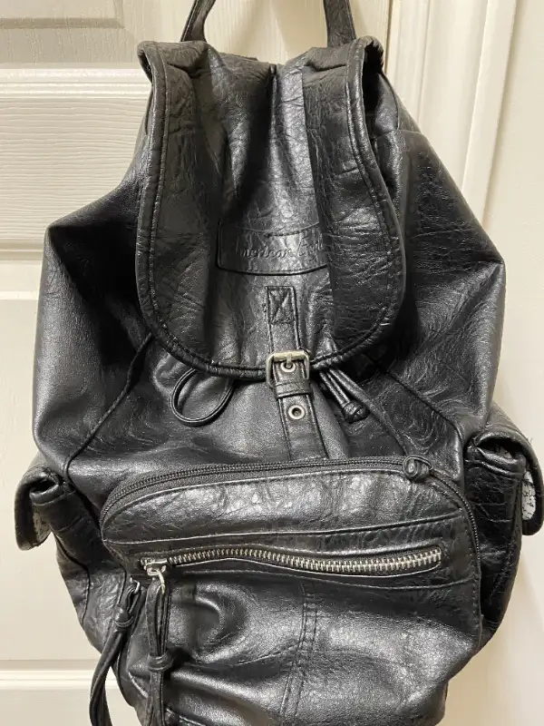 Leather Backpack Womens in Women's - Bags & Wallets in City of Toronto - Image 3