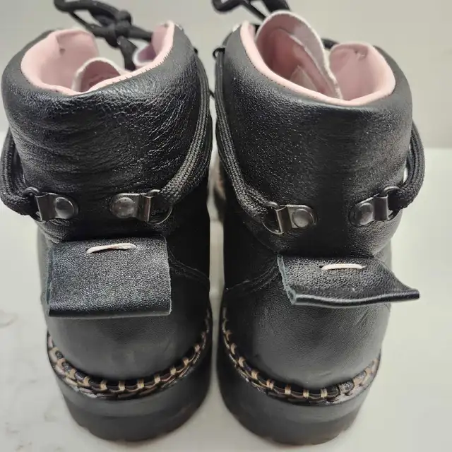 MONTELLIANA All Leather Women’s Combat Boots in Women's - Shoes in Oakville / Halton Region - Image 6