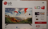 Flat Screen LG TV- 43"- Free (Blu Ray/DVD Plyr/Microwave/4 Silk)