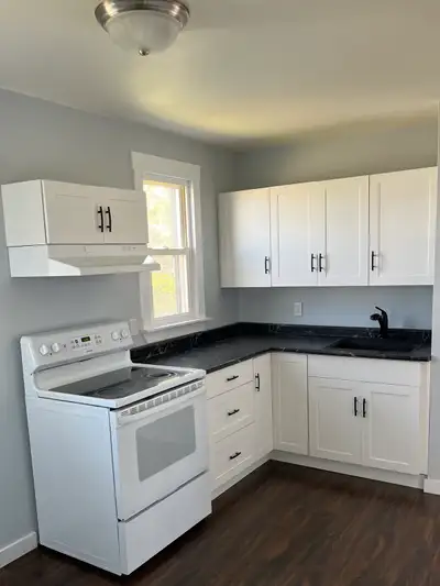 ‼️Duplex available April 1st‼️ Please Inbox/respond to ad with age, occupation and a preferred viewi...